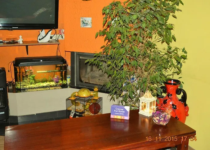 Honey Hostel